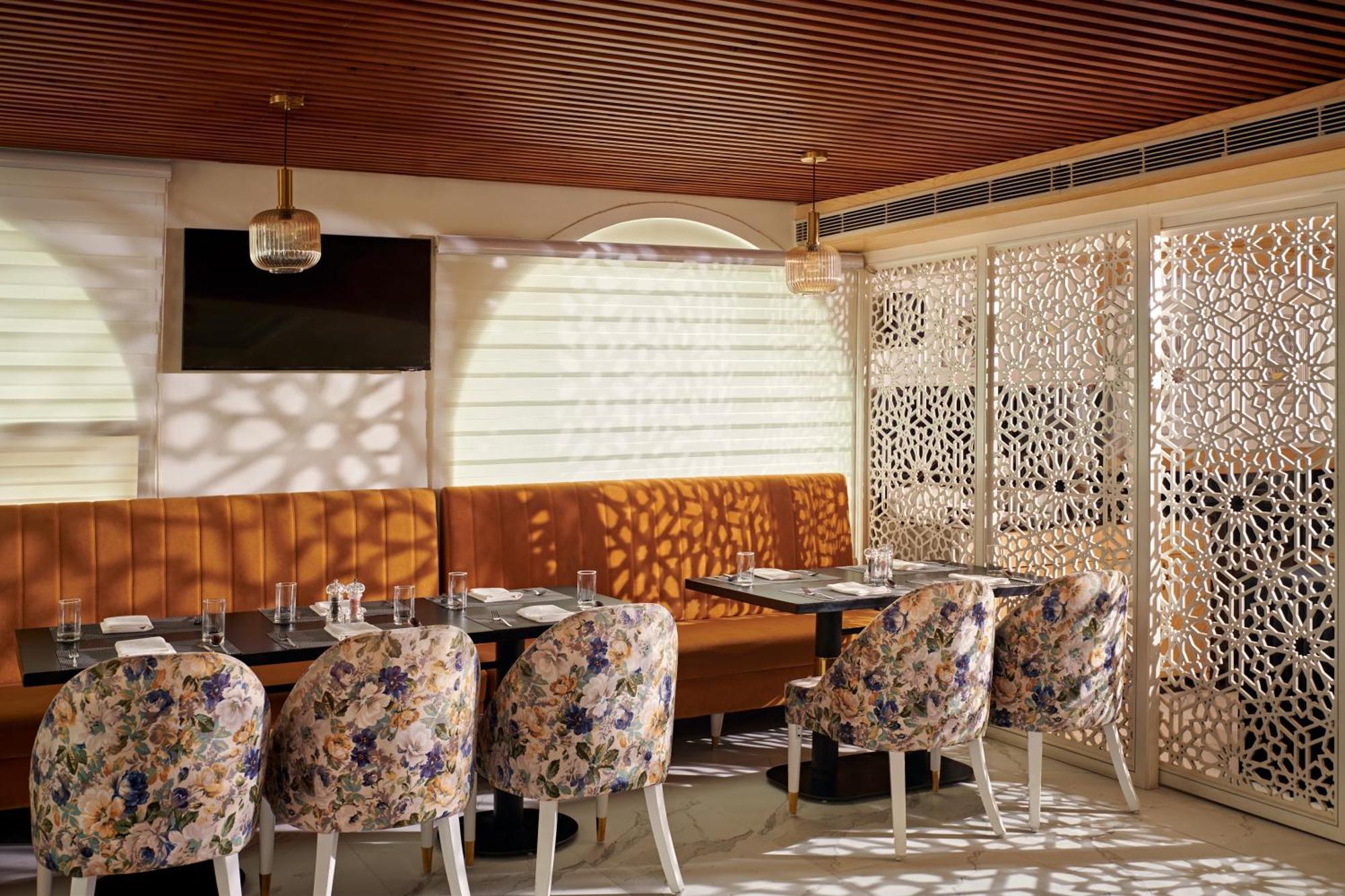 Deventure Sarovar Portico Patel Nagar New Delhi Exterior foto