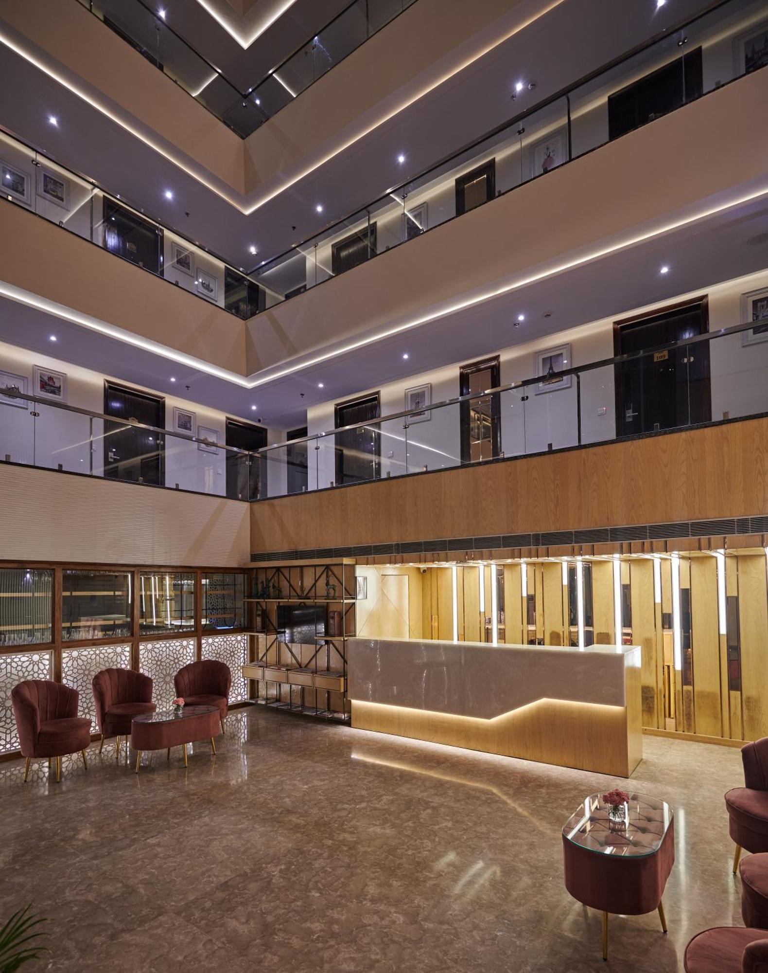 Deventure Sarovar Portico Patel Nagar New Delhi Exterior foto