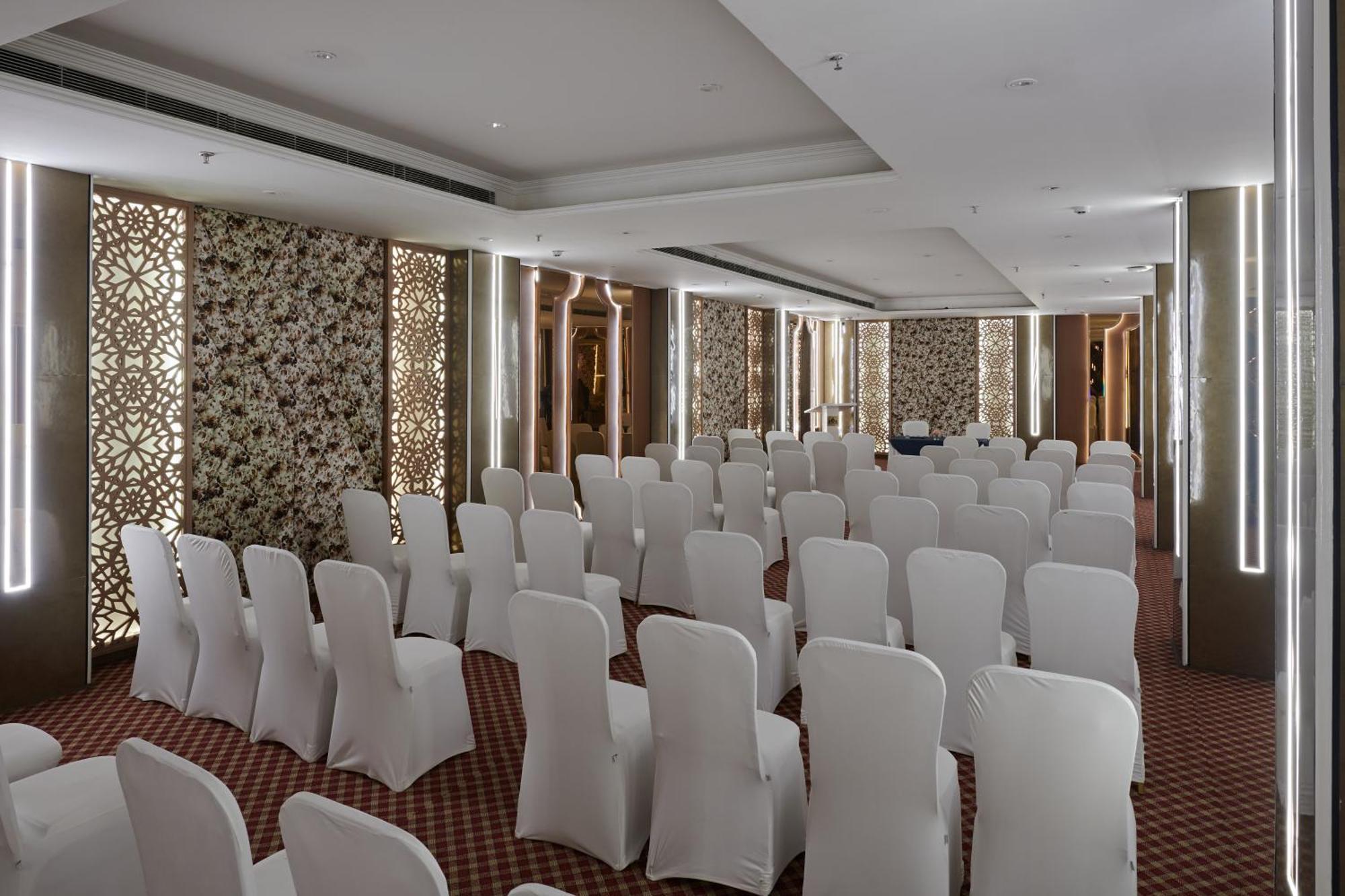 Deventure Sarovar Portico Patel Nagar New Delhi Exterior foto